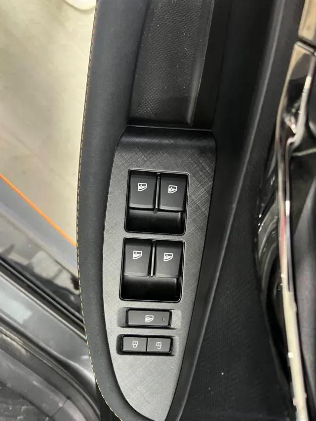 2022 ChangAn UNI-T 1.5T 188HP L4 7DCT,autocango,china used car exporter,china ev exporter,chinese used car exporter,chinese used ev exporter