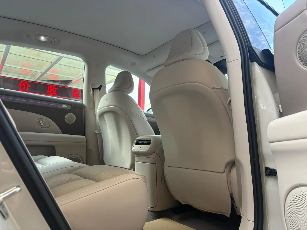 2026 IM LS6 REEV 155HP REEV,autocango,china used car exporter,china ev exporter,chinese used car exporter,chinese used ev exporter