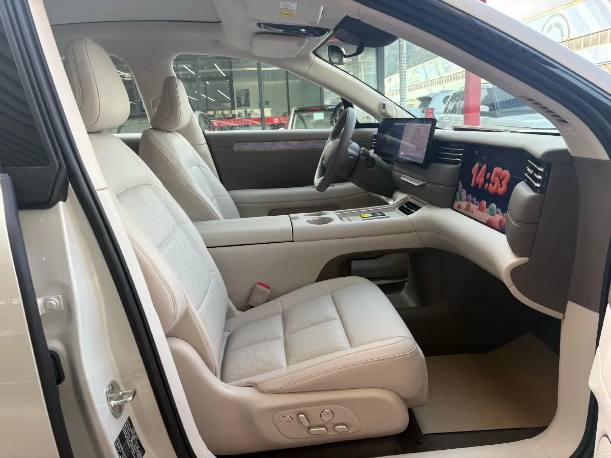 2026 IM LS6 REEV 155HP REEV,autocango,china used car exporter,china ev exporter,chinese used car exporter,chinese used ev exporter