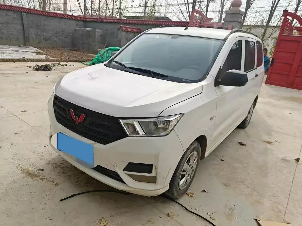 2021 WuLing HongGuang 1.5L 99HP L4 6MT