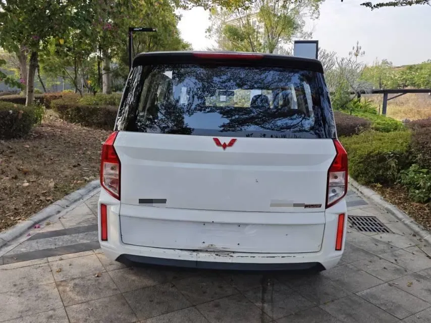 2019 Venucia M50V 1.5L 112HP L4 5MT,autocango,china used car exporter,china ev exporter,chinese used car exporter,chinese used ev exporter