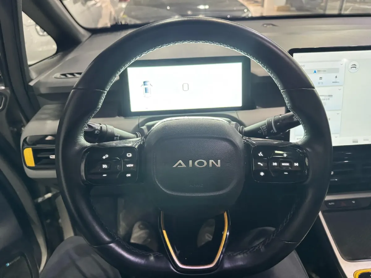 2022 Geely Okavango 1.8T 184HP L4 7DCT,autocango,china used car exporter,china ev exporter,chinese used car exporter,chinese used ev exporter