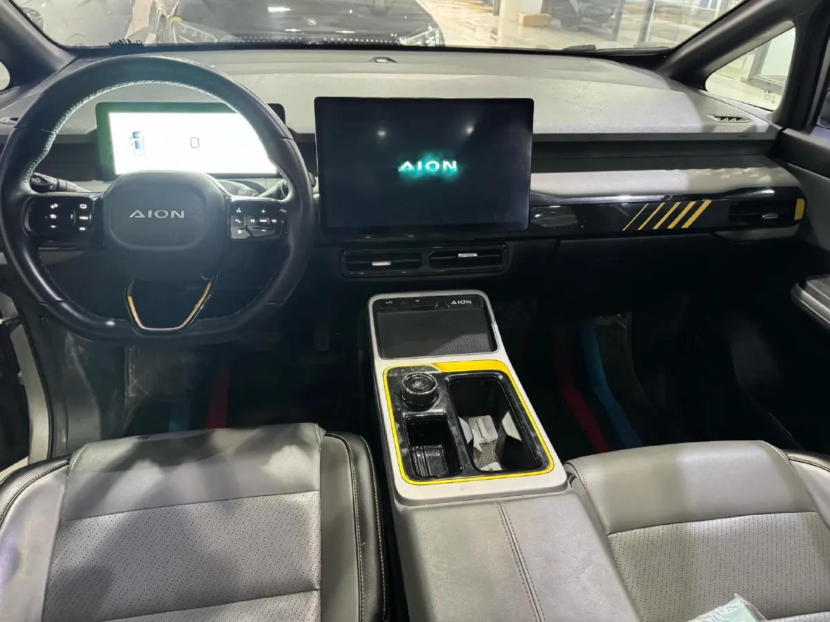 2022 Geely Okavango 1.8T 184HP L4 7DCT,autocango,china used car exporter,china ev exporter,chinese used car exporter,chinese used ev exporter