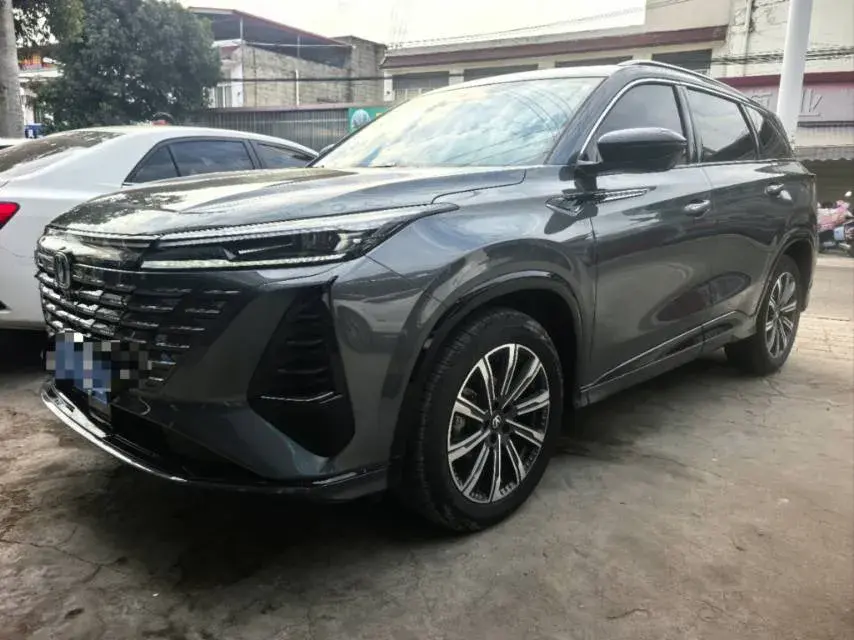 2025 ChangAn CS75 Plus 1.5T 192HP L4 8AT 2025 ChangAn CS75 Plus 1.5T 192HP L4 8AT