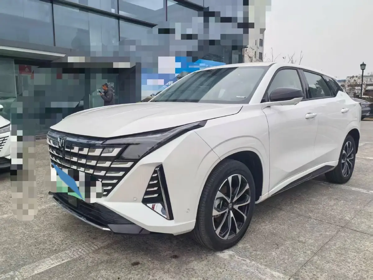 2024 ChangAn UNI-Z 1.5L 98HP L4 E-CVT PHEV 18.4KWH