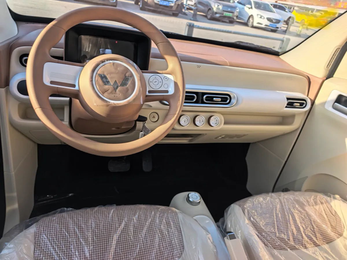 2024 WuLing HongGuang MINI EV BEV 17.3KWH,autocango,china used car exporter,china ev exporter,chinese used car exporter,chinese used ev exporter