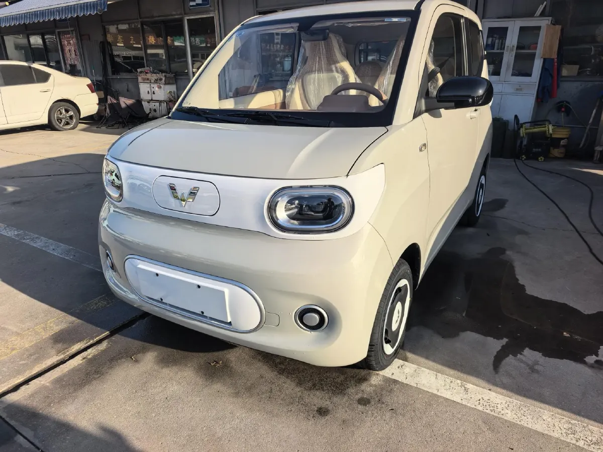 2024 WuLing HongGuang MINI EV BEV 17.3KWH,autocango,china used car exporter,china ev exporter,chinese used car exporter,chinese used ev exporter