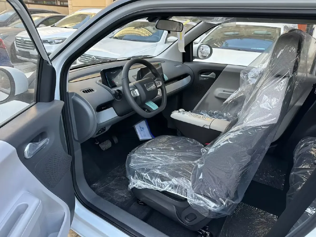 2025 LingBox BOX BEV 19.2KWH,autocango,china used car exporter,china ev exporter,chinese used car exporter,chinese used ev exporter