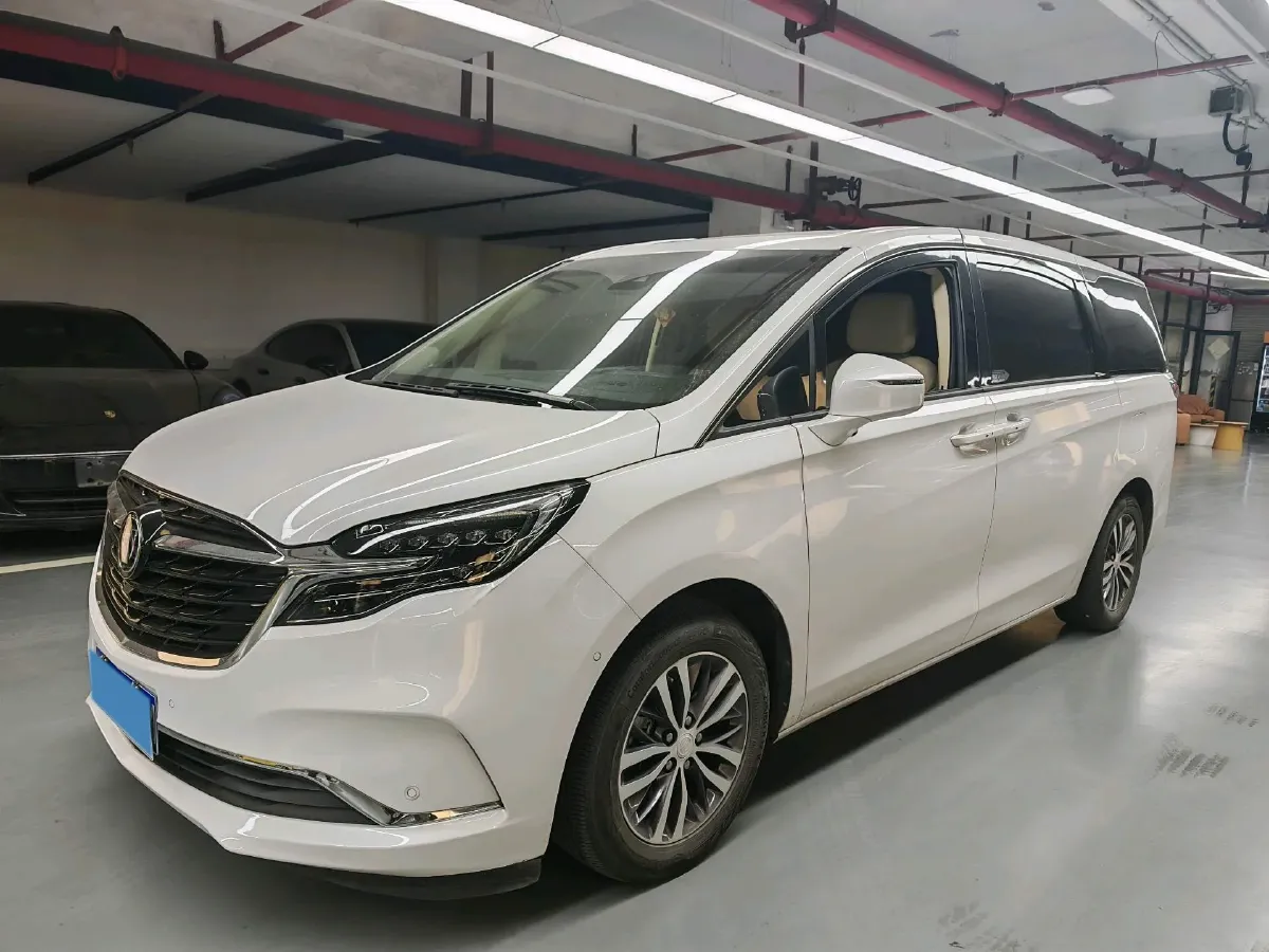 2022 Buick GL8 2.0T 237HP L4 9AT,autocango,china used car exporter,china ev exporter,chinese used car exporter,chinese used ev exporter