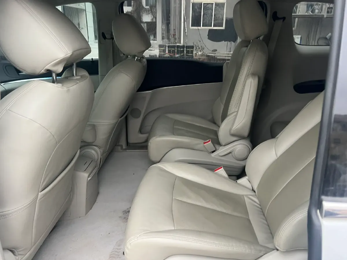 2023 Buick GL8 2.0T 237HP L4 9AT,autocango,china used car exporter,china ev exporter,chinese used car exporter,chinese used ev exporter