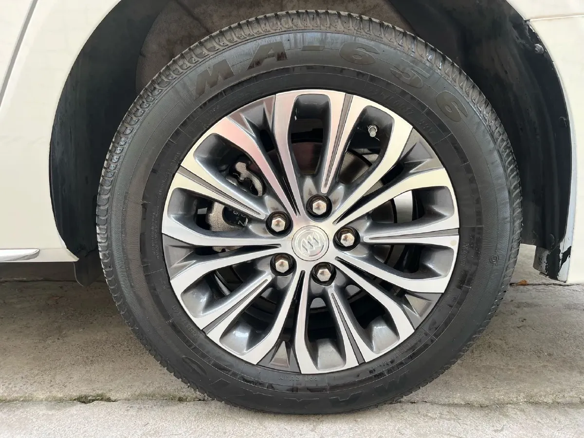 2023 Buick GL8 2.0T 237HP L4 9AT,autocango,china used car exporter,china ev exporter,chinese used car exporter,chinese used ev exporter