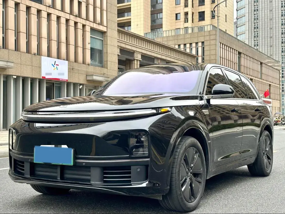 2024 MG Cyberster BEV 64KWH