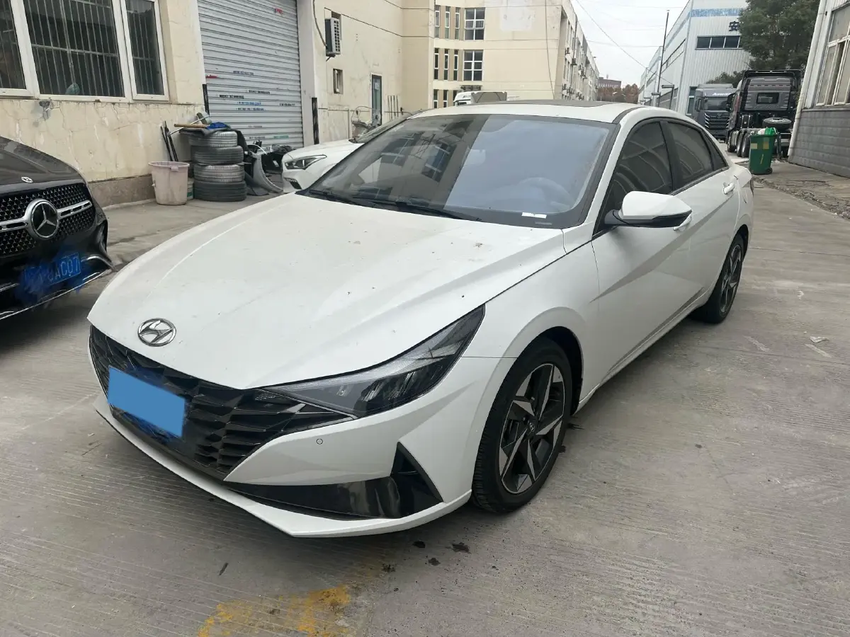 2021 Hyundai Elantra 1.5L 115HP L4 CVT