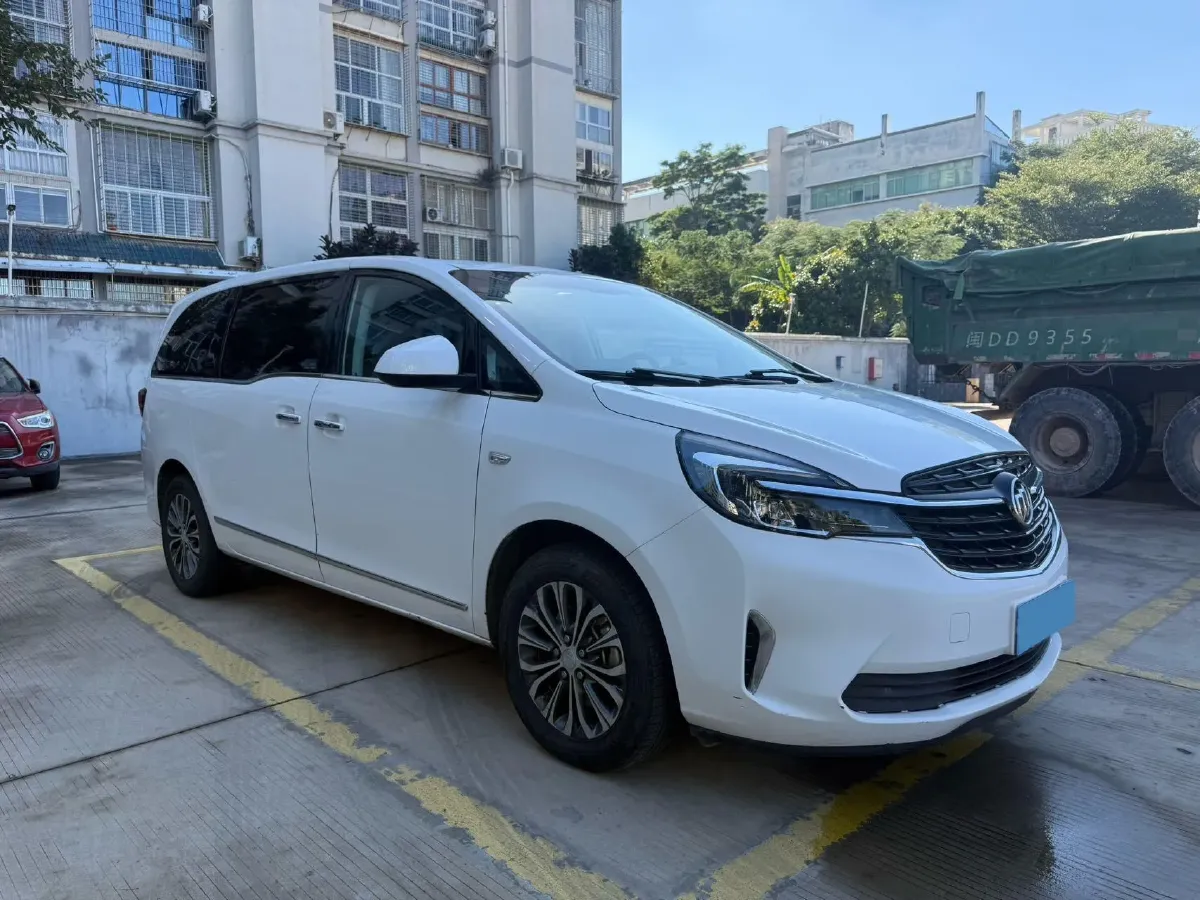 2022 Buick GL8 2.0T 237HP L4 9AT,autocango,china used car exporter,china ev exporter,chinese used car exporter,chinese used ev exporter