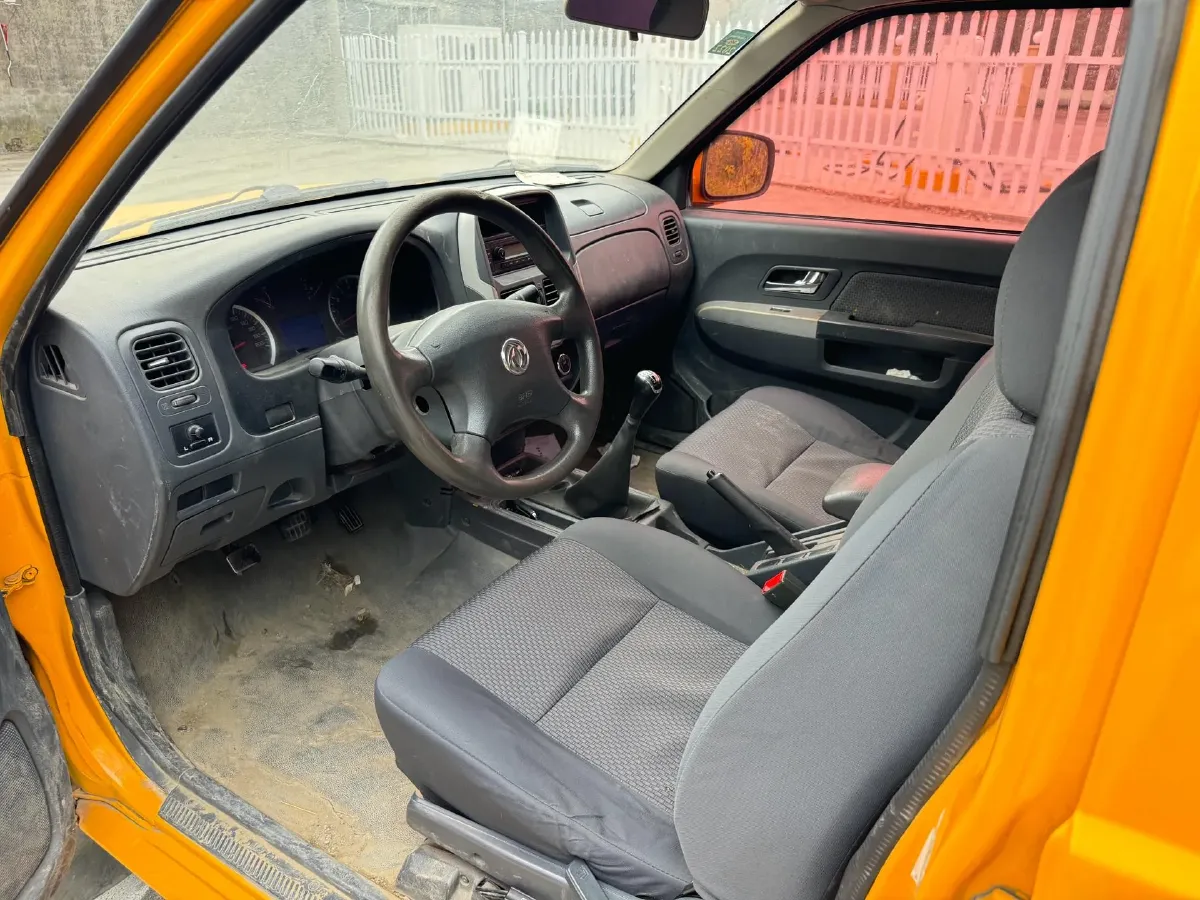 2017 Dongfeng RuiQi 2.4L 139HP L4 5MT,autocango,china used car exporter,china ev exporter,chinese used car exporter,chinese used ev exporter