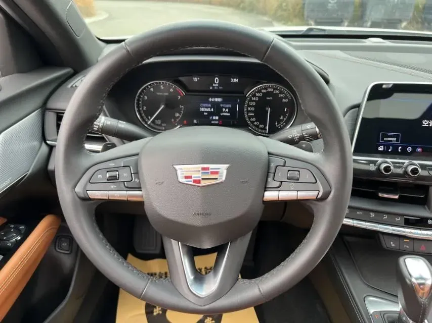 2022 Cadillac CT4 2.0T 237HP L4 8AT,autocango,china used car exporter,china ev exporter,chinese used car exporter,chinese used ev exporter