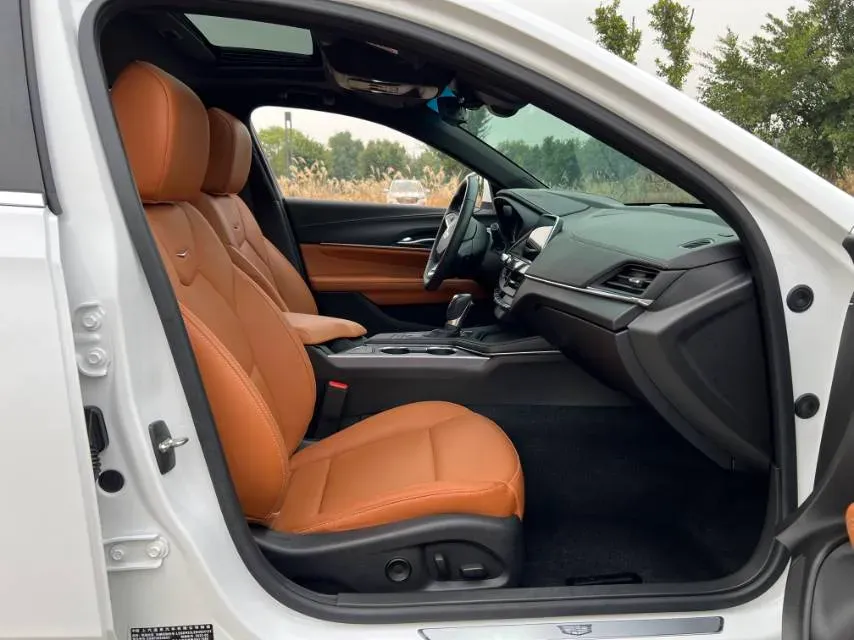 2022 Cadillac CT4 2.0T 237HP L4 8AT,autocango,china used car exporter,china ev exporter,chinese used car exporter,chinese used ev exporter