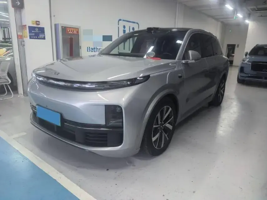 2023 Li L8 Range Extended 154HP REEV 40.9KWH 2023 Li L8 Range Extended 154HP REEV 40.9KWH