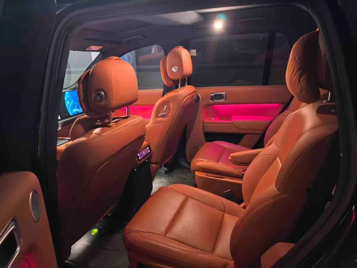 2024 Toyota Granvia 2.5L 189HP L4 E-CVT Hybrid,autocango,china used car exporter,china ev exporter,chinese used car exporter,chinese used ev exporter