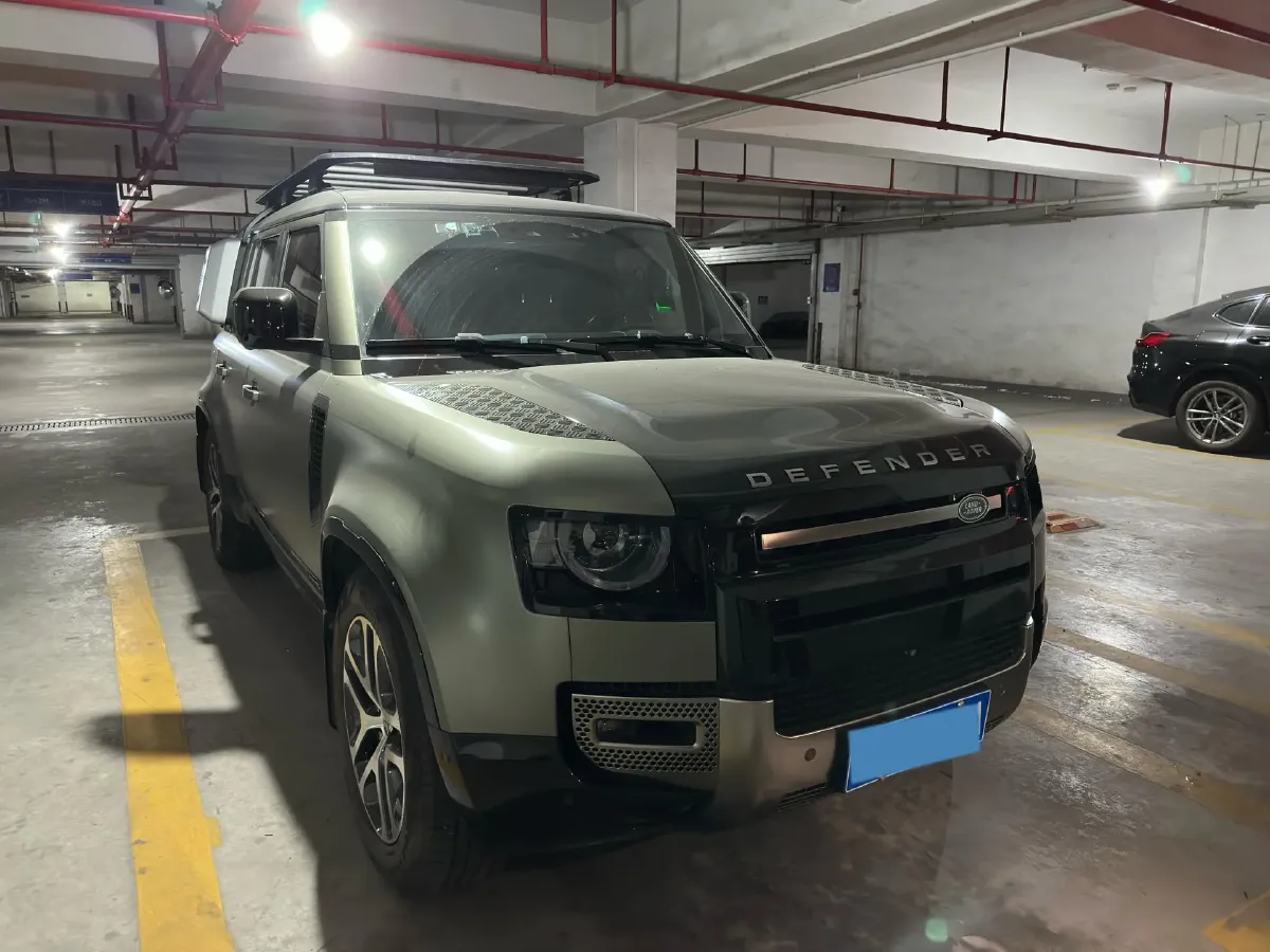 2022 Land Rover Defender 3.0T 400HP L6 8AT,autocango,china used car exporter,china ev exporter,chinese used car exporter,chinese used ev exporter
