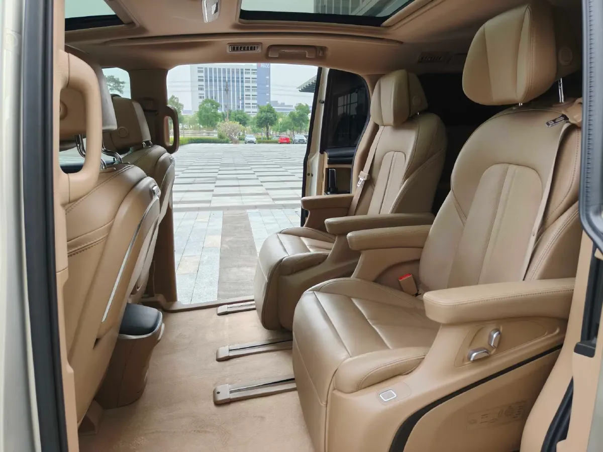 2021 Buick GL8 2.0T 237HP L4 9AT,autocango,china used car exporter,china ev exporter,chinese used car exporter,chinese used ev exporter