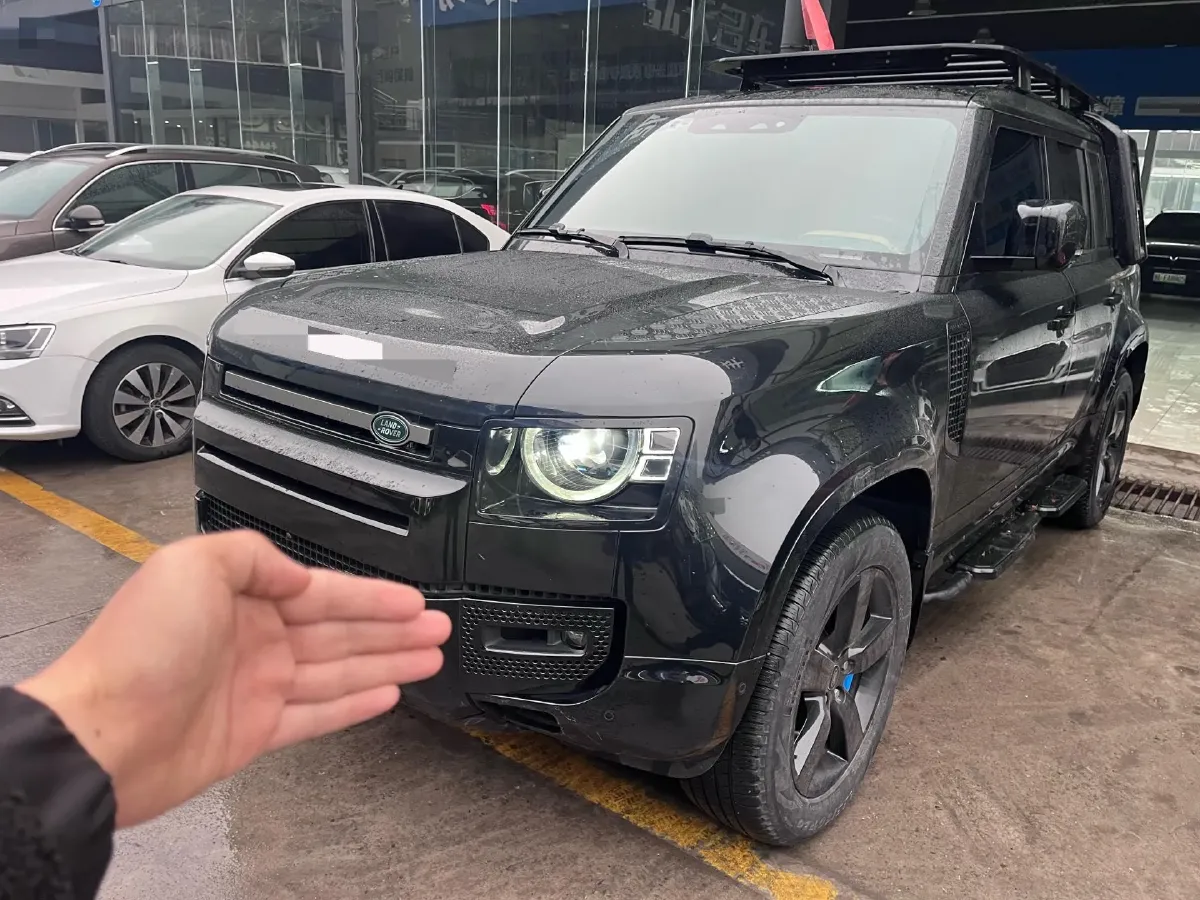 2023 Land Rover Defender 3.0T 400HP L6 8AT,autocango,china used car exporter,china ev exporter,chinese used car exporter,chinese used ev exporter
