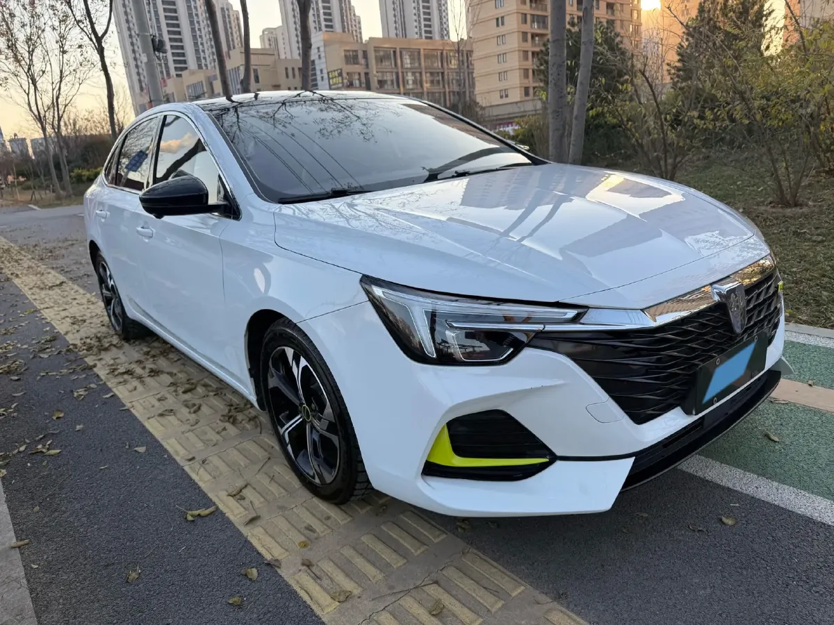 2021 Roewe i6 MAX 1.5T 169HP L4 AMT PHEV,autocango,china used car exporter,china ev exporter,chinese used car exporter,chinese used ev exporter