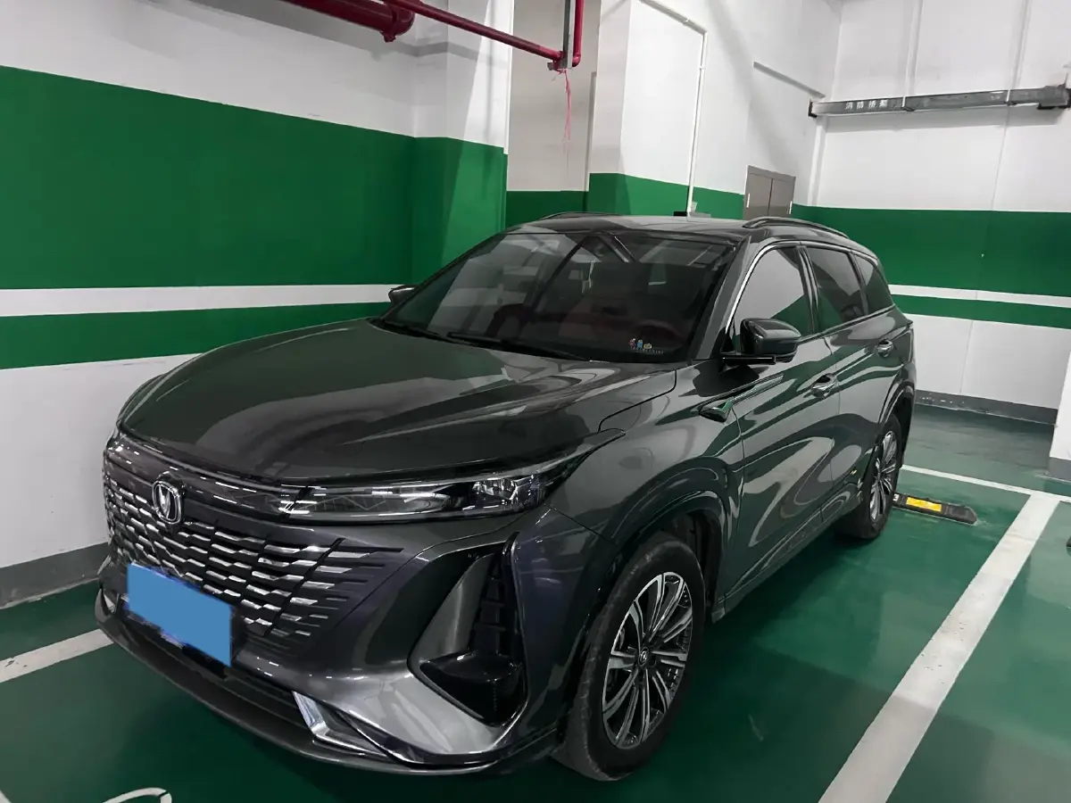 2022 ChangAn CS75 Plus 1.5T 188HP L4 8AT 2022 ChangAn CS75 Plus 1.5T 188HP L4 8AT