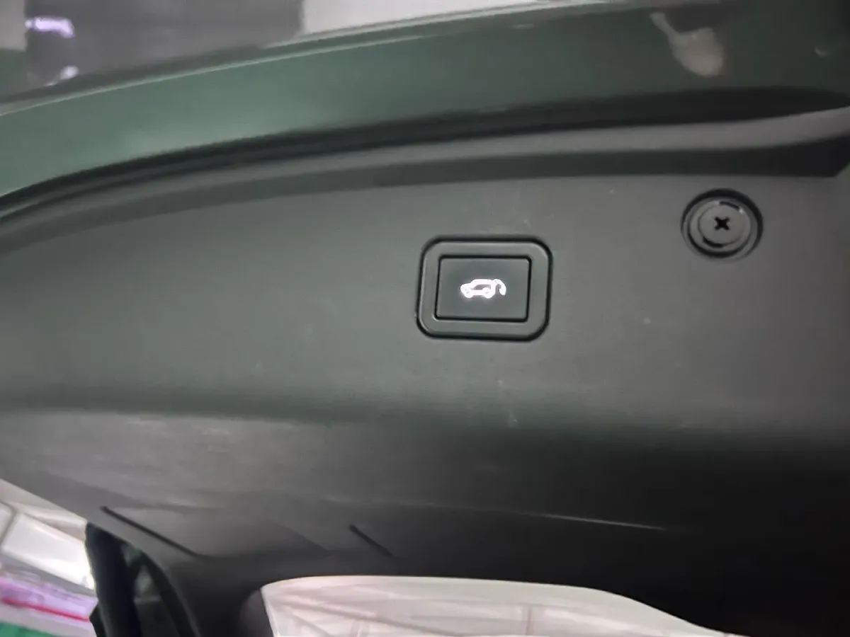 2022 ChangAn CS75 Plus 1.5T 188HP L4 8AT,autocango,china used car exporter,china ev exporter,chinese used car exporter,chinese used ev exporter