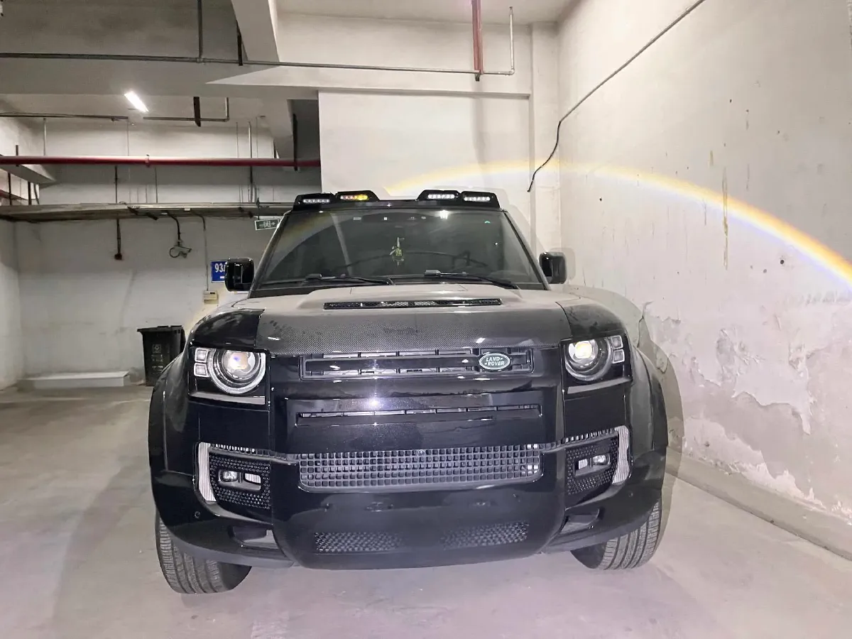 2024 Land Rover Defender 3.0T 400HP L6 8AT,autocango,china used car exporter,china ev exporter,chinese used car exporter,chinese used ev exporter