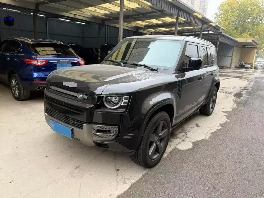 2023 Land Rover Defender 3.0T 400HP L6 8AT 2023 Land Rover Defender 3.0T 400HP L6 8AT