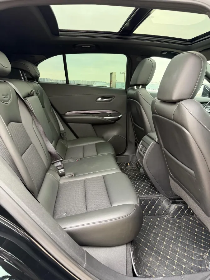 2021 Cadillac XT4 2.0T 237HP L4 9AT,autocango,china used car exporter,china ev exporter,chinese used car exporter,chinese used ev exporter