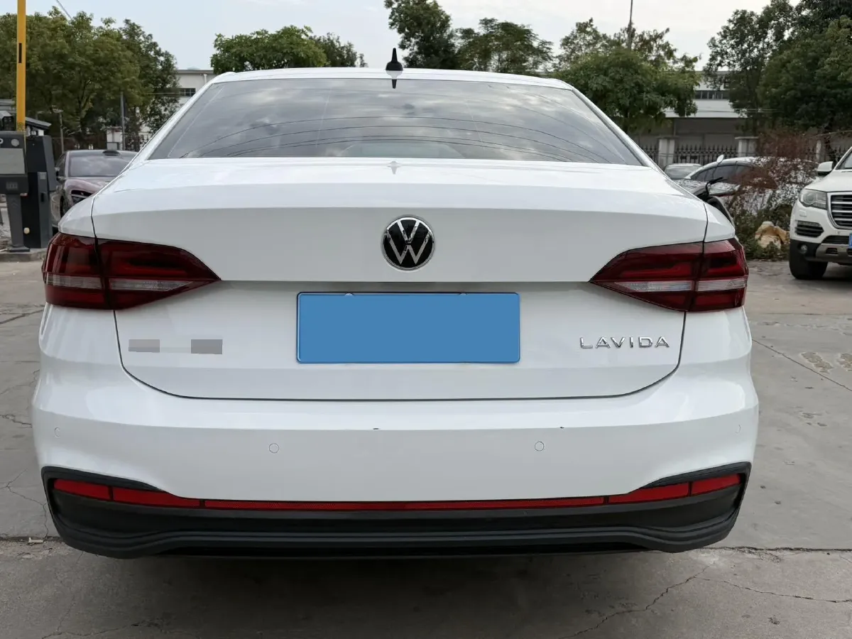 2023 Volkswagen Lavida 1.5L 110HP L4 6AT,autocango,china used car exporter,china ev exporter,chinese used car exporter,chinese used ev exporter