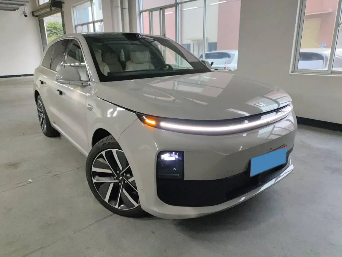 2024 Li L6 Range Extended 154HP L4 REEV 36.8KWH,autocango,china used car exporter,china ev exporter,chinese used car exporter,chinese used ev exporter