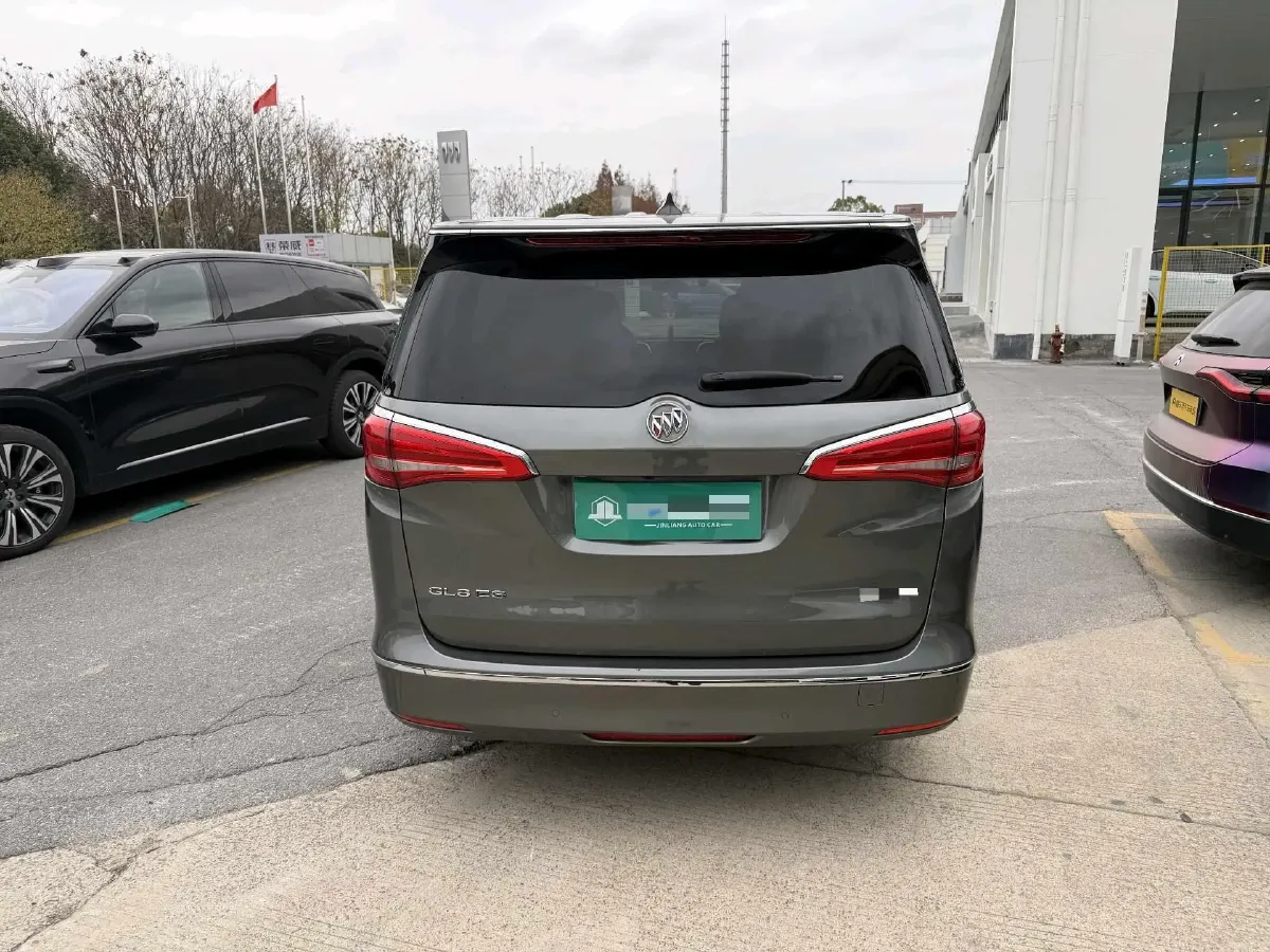 2018 Buick GL8 2.0T 260HP L4 6AT,autocango,china used car exporter,china ev exporter,chinese used car exporter,chinese used ev exporter