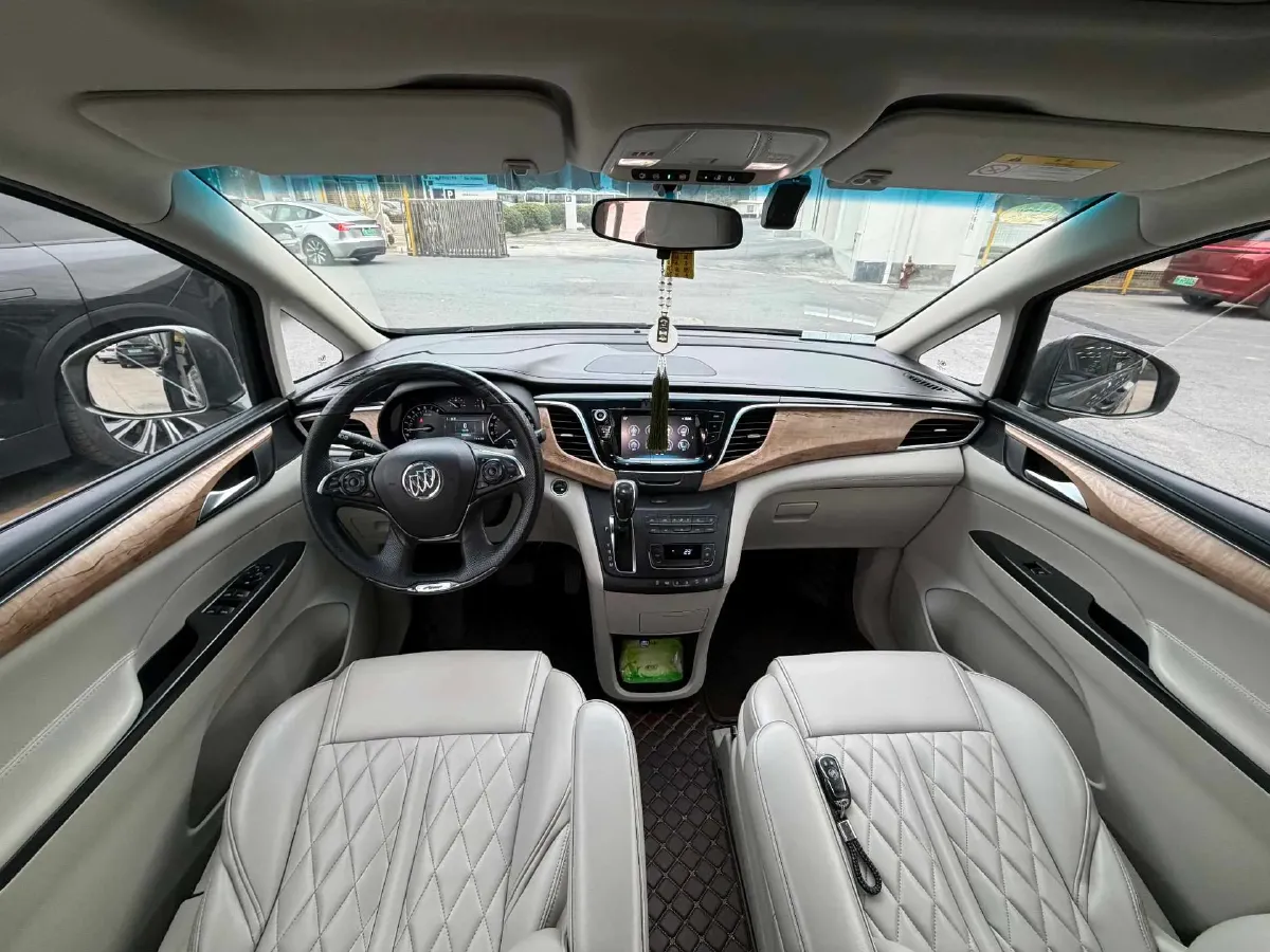 2018 Buick GL8 2.0T 260HP L4 6AT,autocango,china used car exporter,china ev exporter,chinese used car exporter,chinese used ev exporter