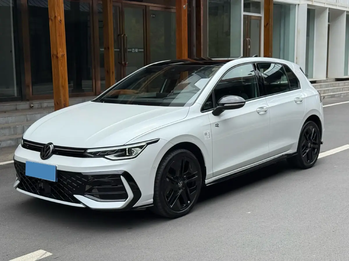 2025 Volkswagen Golf 1.5T 160HP L4 7DCT