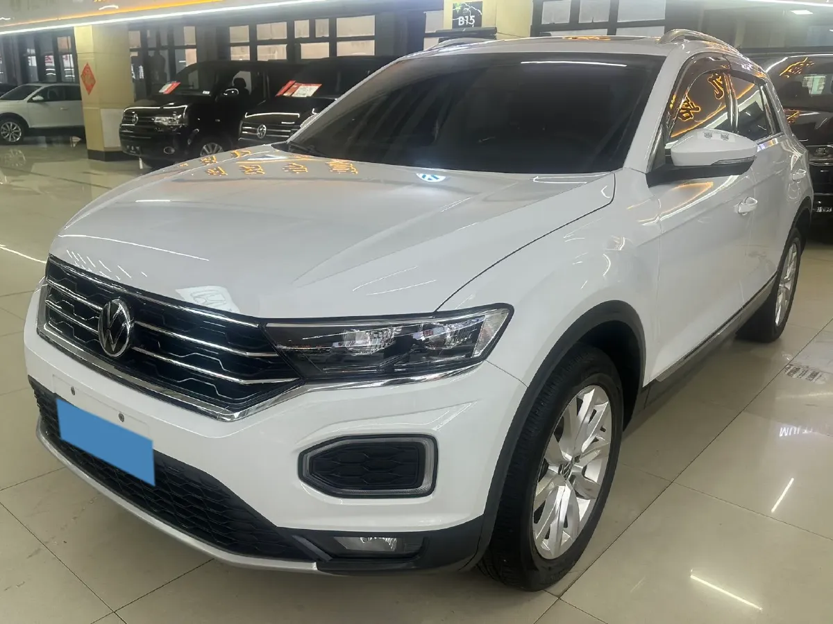 2022 Volkswagen T-Roc 1.4T 150HP L4 7DCT,autocango,china used car exporter,china ev exporter,chinese used car exporter,chinese used ev exporter
