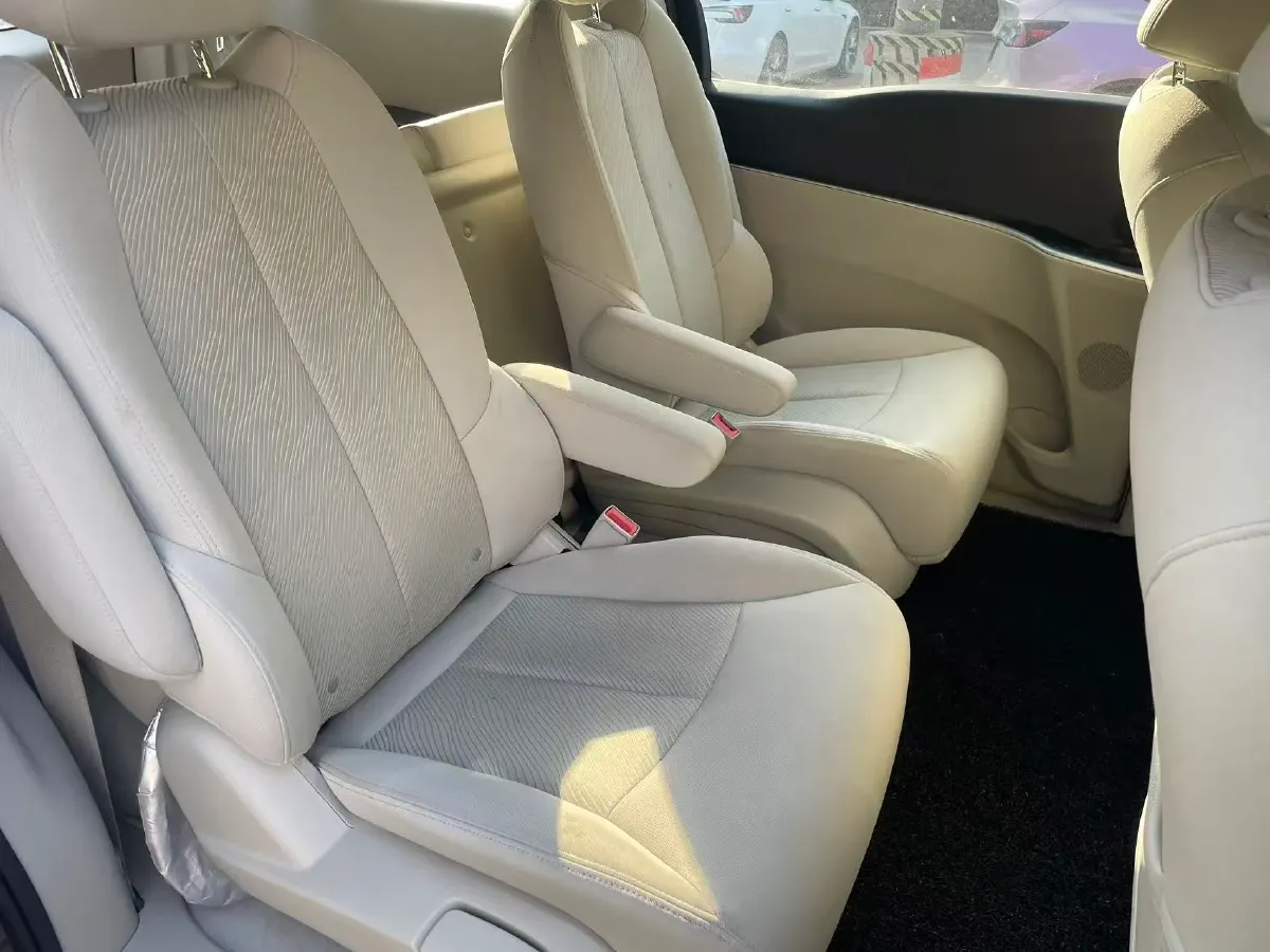 2021 Buick GL8 2.0T 237HP L4 9AT,autocango,china used car exporter,china ev exporter,chinese used car exporter,chinese used ev exporter