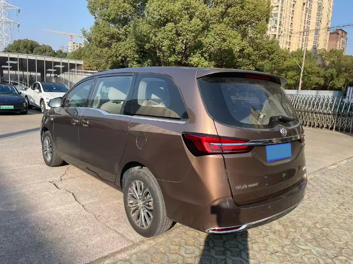 2021 Buick GL8 2.0T 237HP L4 9AT,autocango,china used car exporter,china ev exporter,chinese used car exporter,chinese used ev exporter