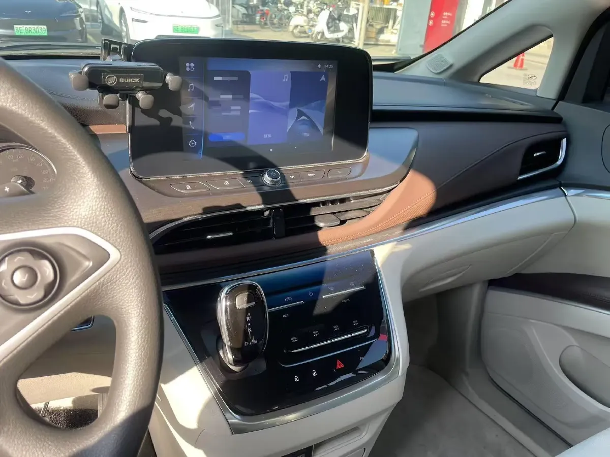 2021 Buick GL8 2.0T 237HP L4 9AT,autocango,china used car exporter,china ev exporter,chinese used car exporter,chinese used ev exporter