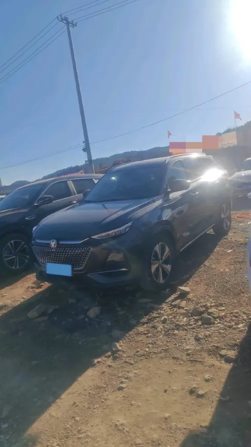 2024 ChangAn X7 PLUS 1.5T 188HP L4 7DCT,autocango,china used car exporter,china ev exporter,chinese used car exporter,chinese used ev exporter