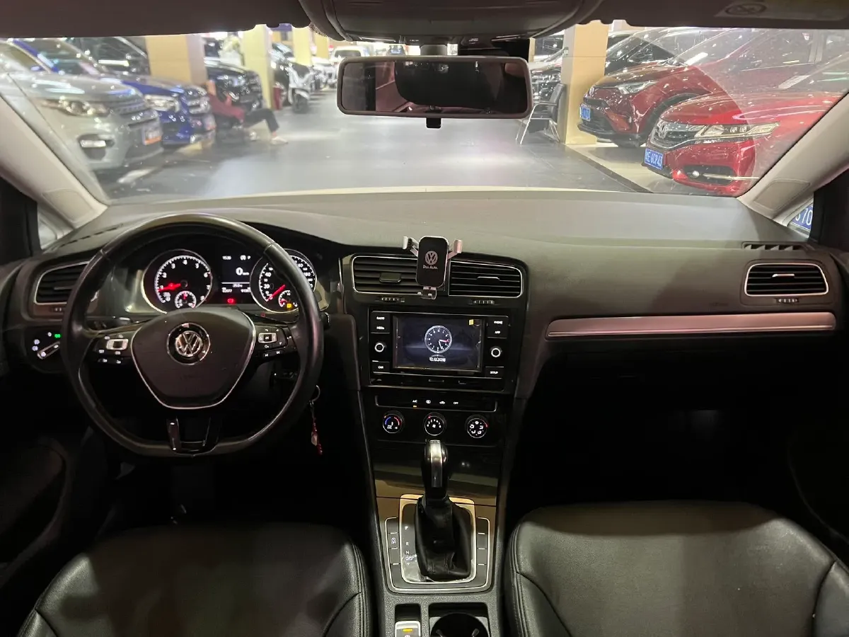 2018 Volkswagen Golf 1.4T 131HP L4 7DCT,autocango,china used car exporter,china ev exporter,chinese used car exporter,chinese used ev exporter