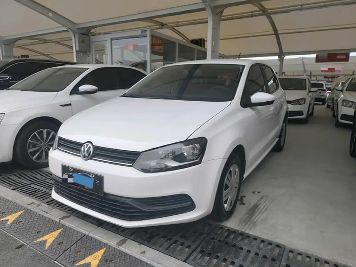 2016 Volkswagen Polo 1.4L 90HP L4 6AT