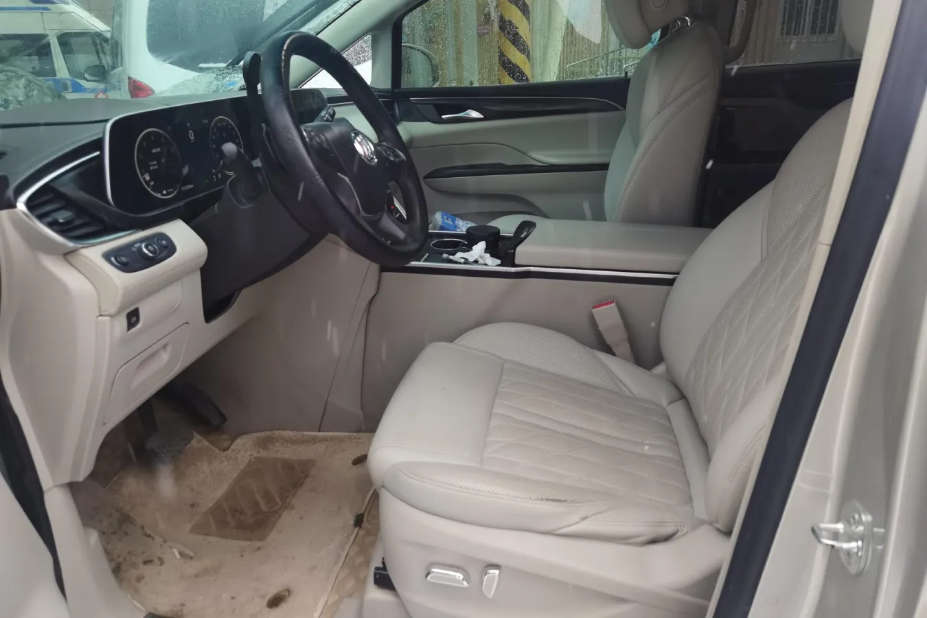 2020 Buick GL8 2.0T 237HP L4 9AT,autocango,china used car exporter,china ev exporter,chinese used car exporter,chinese used ev exporter