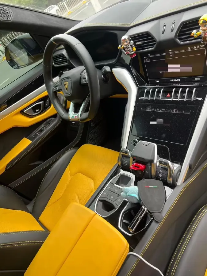 2021 Lamborghini Urus 4.0T 641HP V8 8AT,autocango,china used car exporter,china ev exporter,chinese used car exporter,chinese used ev exporter