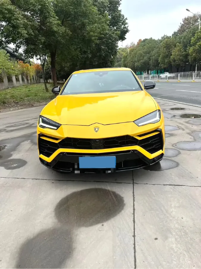 2021 Lamborghini Urus 4.0T 641HP V8 8AT,autocango,china used car exporter,china ev exporter,chinese used car exporter,chinese used ev exporter