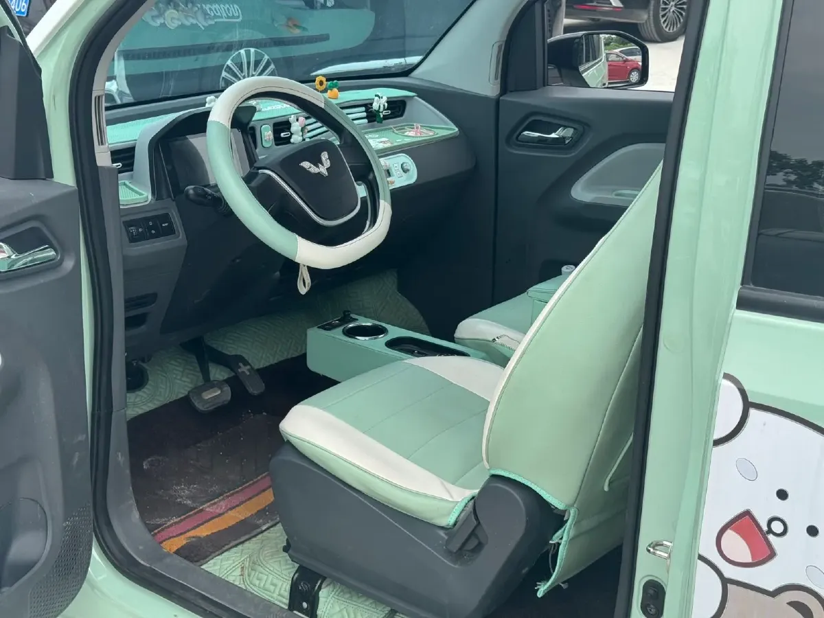 2021 WuLing HongGuang MINI EV BEV 9.3KWH,autocango,china used car exporter,china ev exporter,chinese used car exporter,chinese used ev exporter