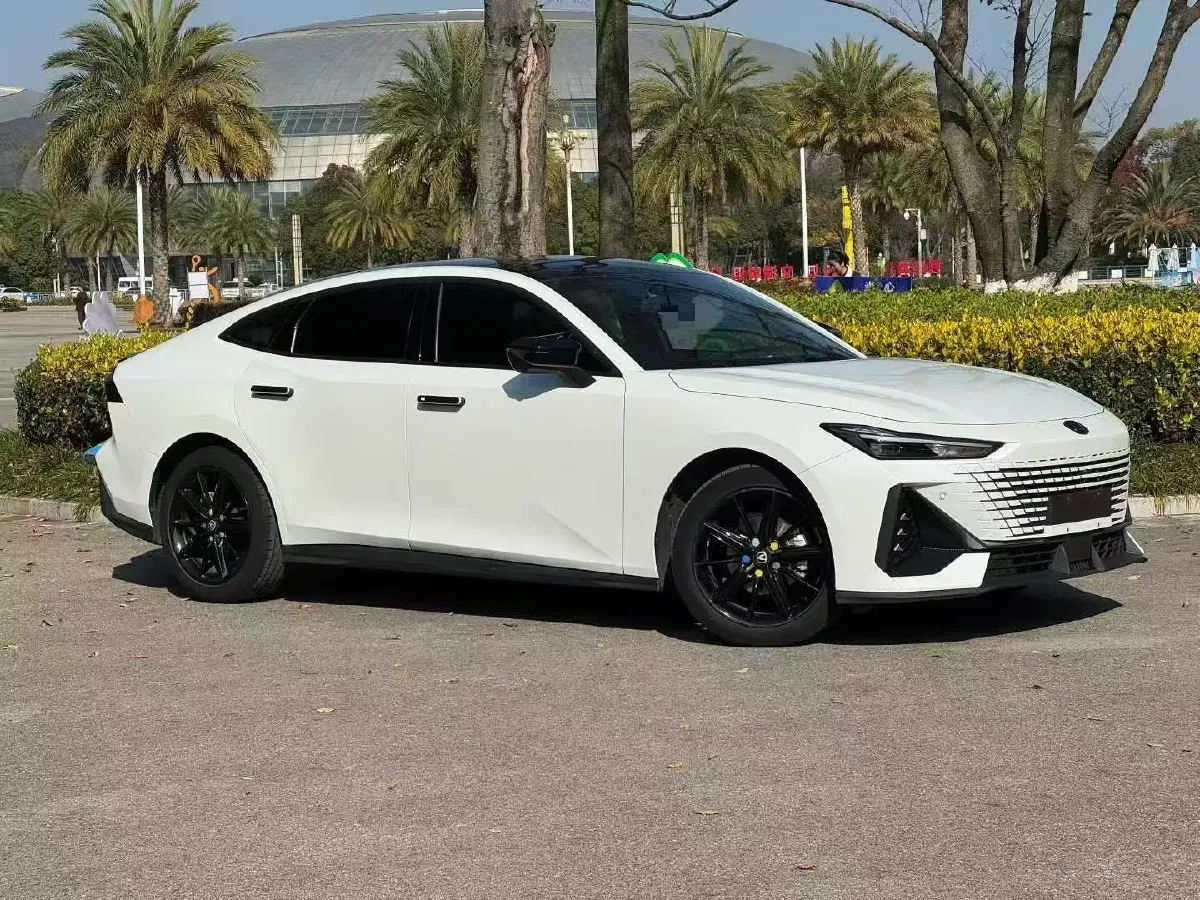 2022 ChangAn UNI-V 1.5T 188HP L4 7DCT,autocango,china used car exporter,china ev exporter,chinese used car exporter,chinese used ev exporter