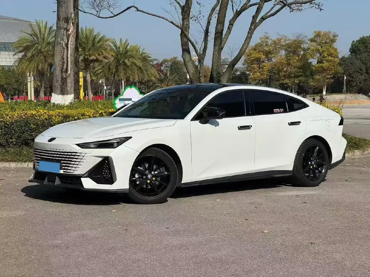 2022 ChangAn UNI-V 1.5T 188HP L4 7DCT